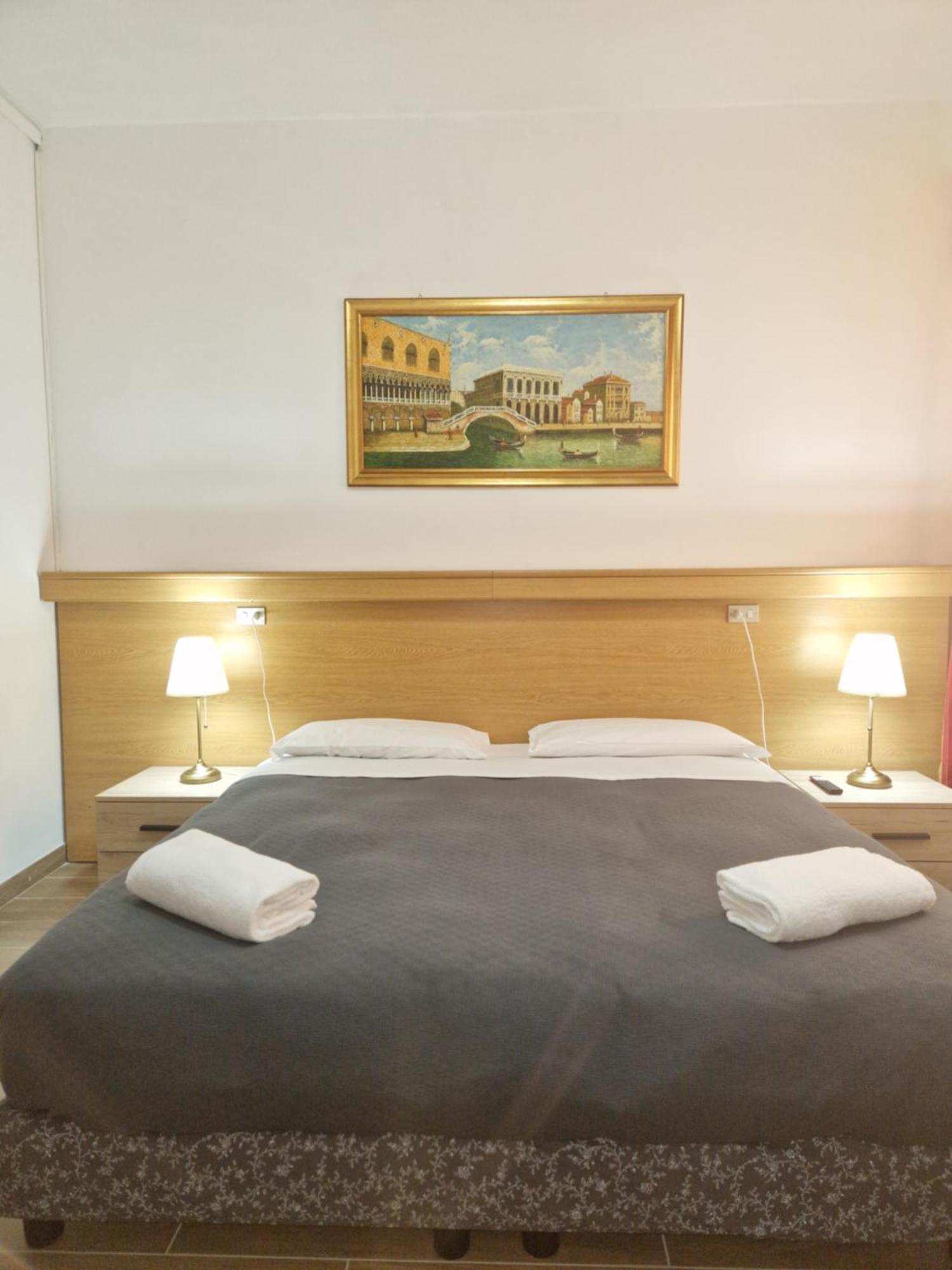 Hotel Tito Mestre Exterior photo