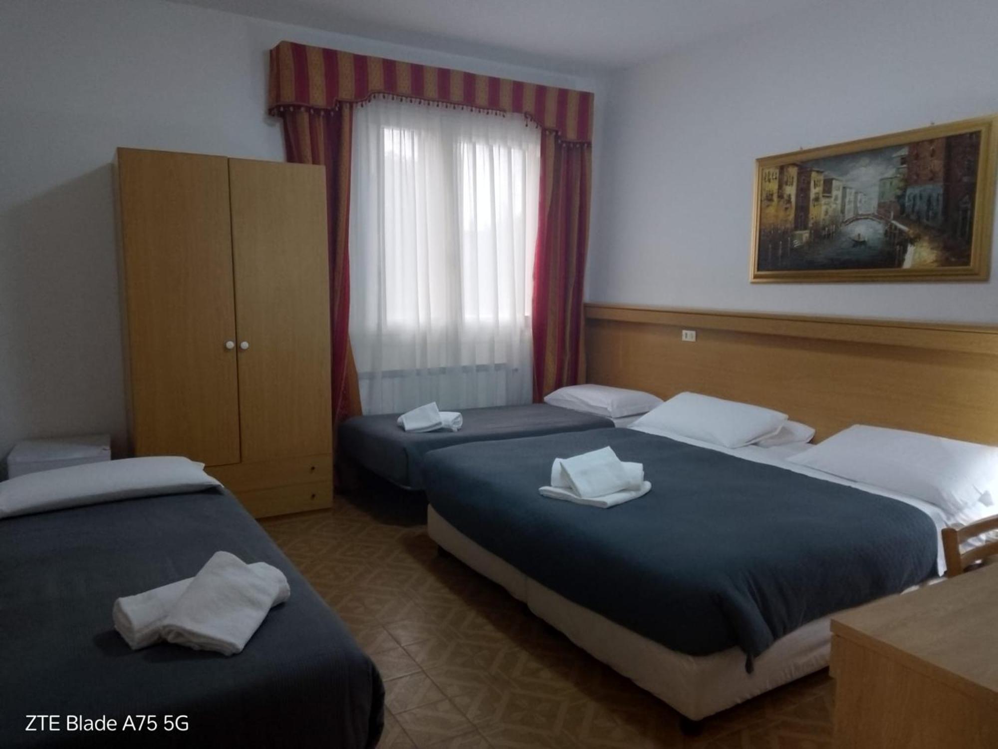 Hotel Tito Mestre Exterior photo