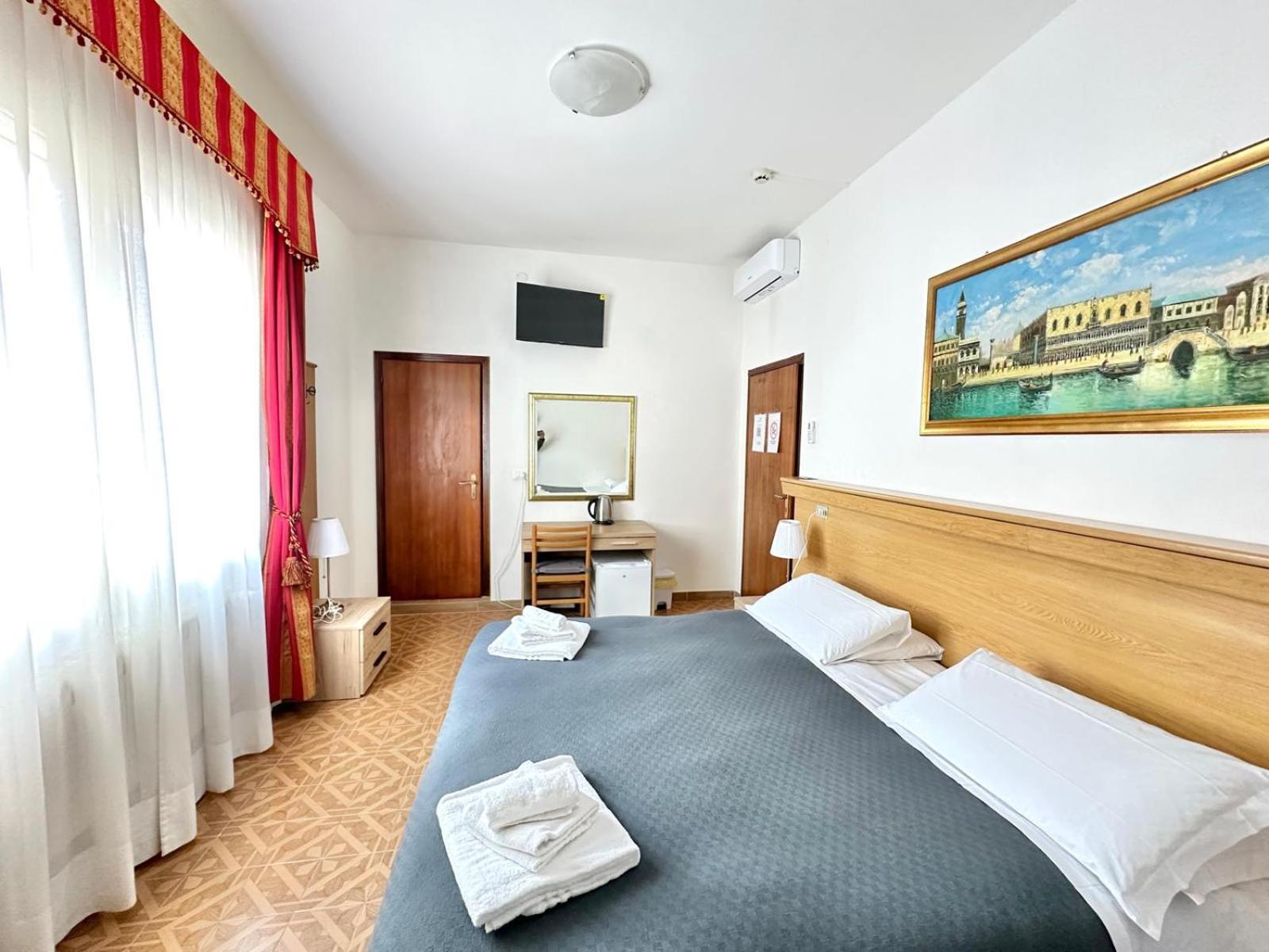 Hotel Tito Mestre Exterior photo